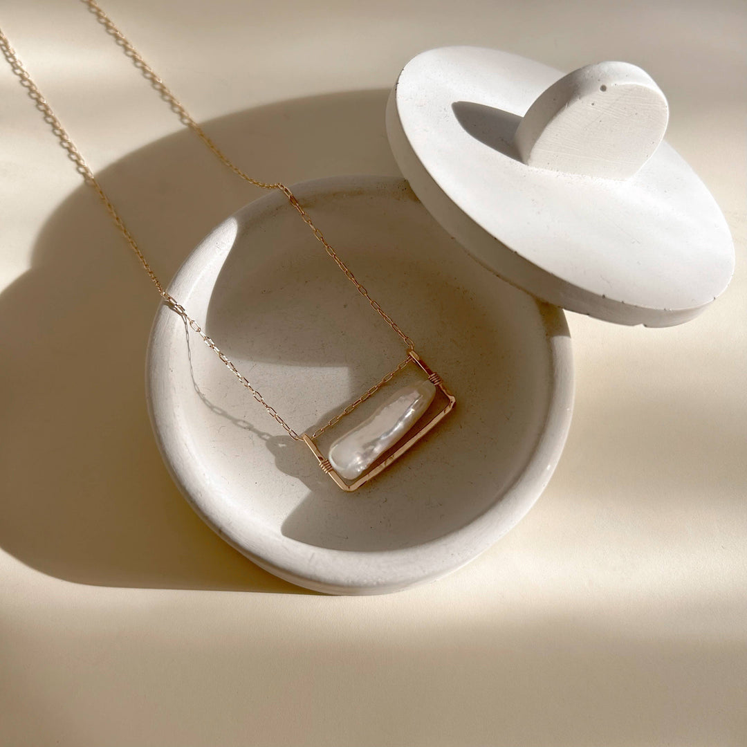 Perla Collection - Framed Biwa Pearl Necklace