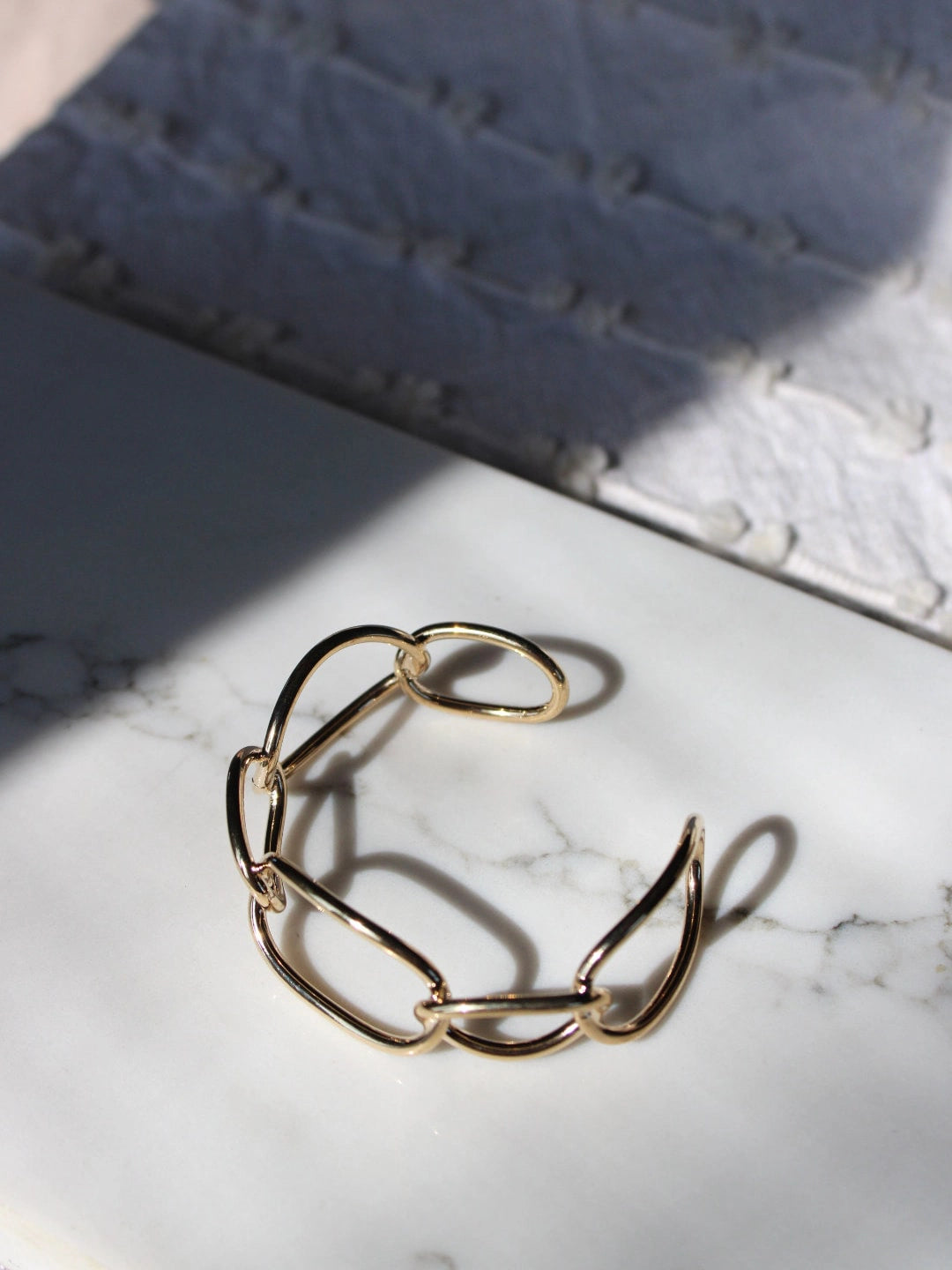 Dainty Open Link Cuff
