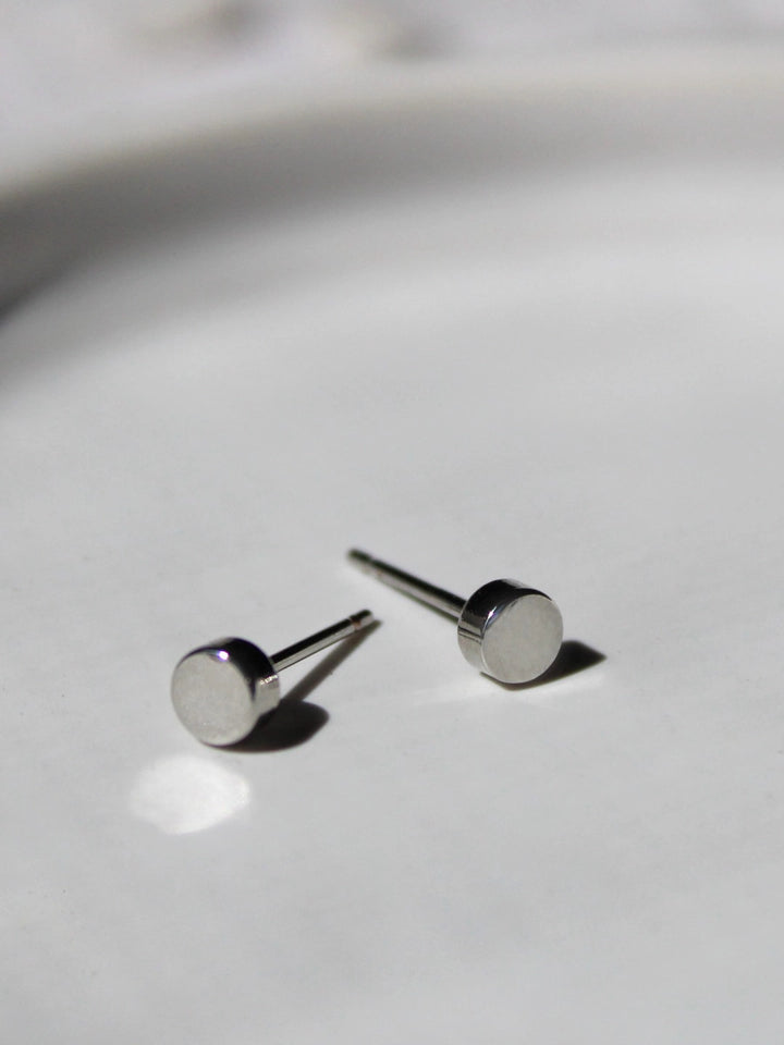 Minimalist Circle Stud Earrings